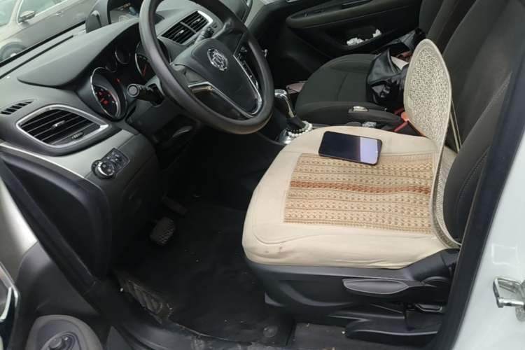 Used Buick Encore 2014 1.4T Automatic Two-Wheel Drive Urban Elite Model Left Front Seat