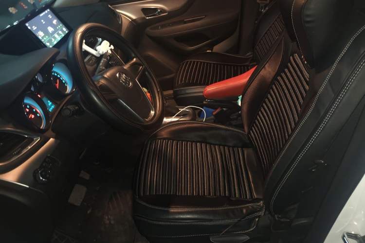 Used Buick Encore 2014 1.4T Automatic Two-Wheel Drive Urban Elite Model Left Front Seat