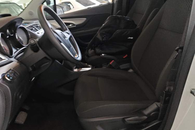 Used Buick Encore 2014 1.4T Automatic Two-Wheel Drive Urban Elite Model Left Front Seat