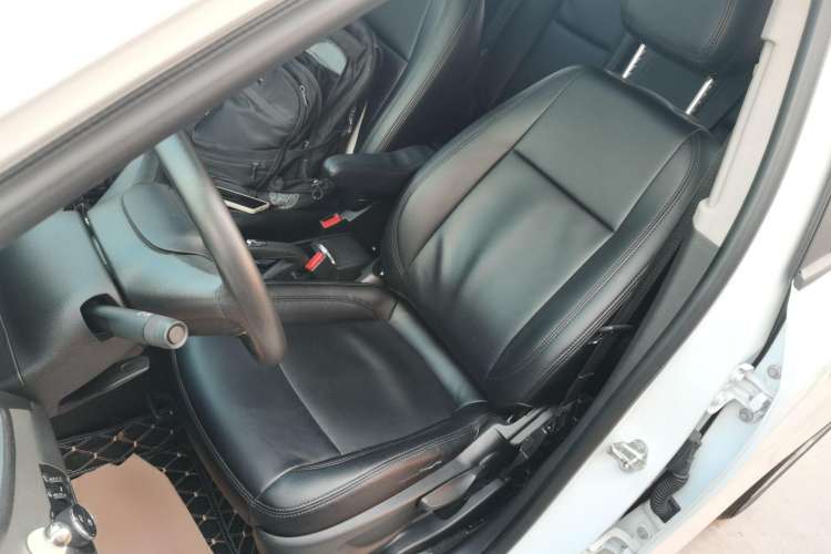 Used Buick Encore 2014 1.4T Automatic Two-Wheel Drive Urban Elite Model Left Front Seat