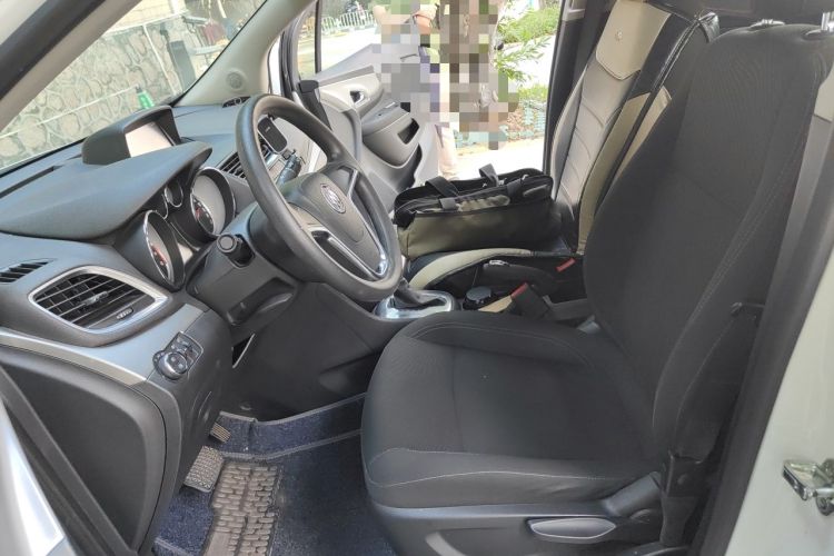 Used Buick Encore 2014 1.4T Automatic Two-Wheel Drive Urban Elite Model Left Front Seat