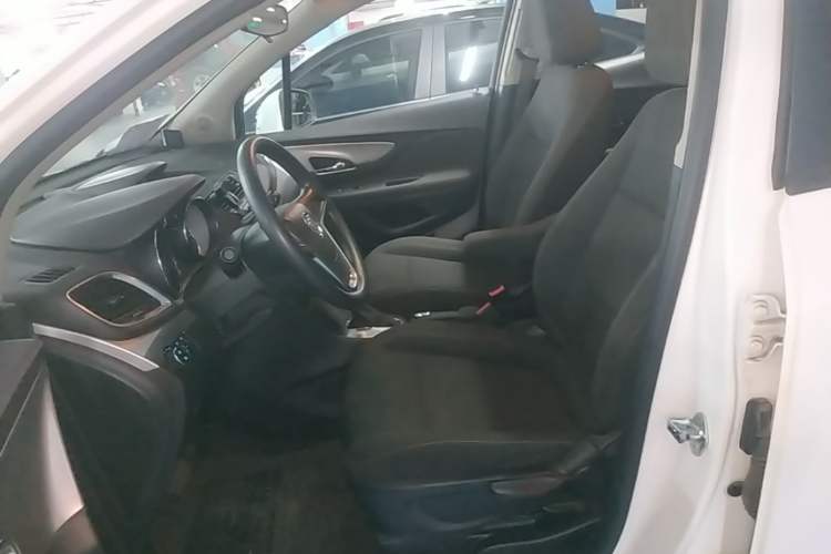 Used Buick Encore 2014 1.4T Automatic Two-Wheel Drive Urban Elite Model Left Front Seat