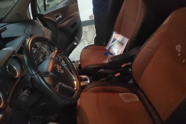 Used Buick Encore 2014 1.4T Automatic Two-Wheel Drive Urban Leading Model Left Front Seat
