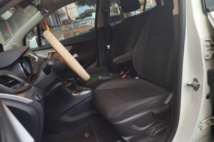 Used Buick Encore 2014 1.4T Automatic Two-Wheel Drive Urban Leading Model Left Front Seat