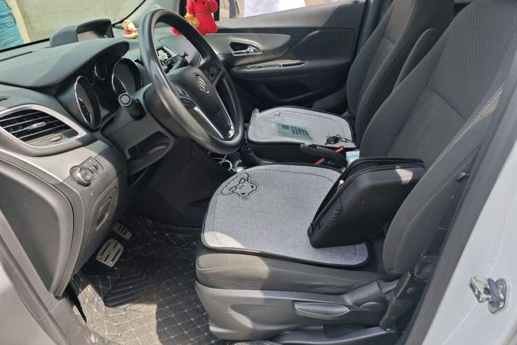 Used Buick Encore 2014 1.4T Automatic Two-Wheel Drive Urban Elite Model Left Front Seat
