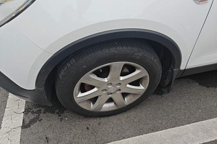 Used Buick Encore 2014 1.4T Automatic Two-Wheel Drive Urban Elite Model Left Front Wheel Hub