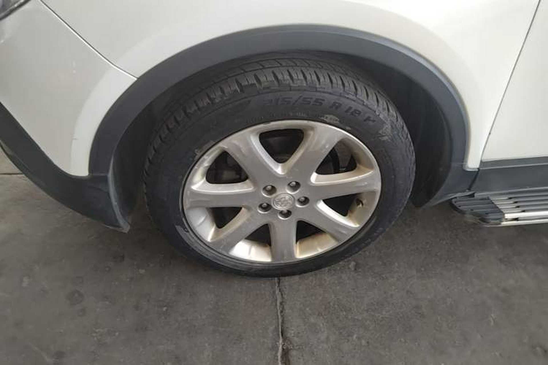 Used Buick Encore 2014 1.4T Manual Two-Wheel Drive Urban Advanced Model Left Front Wheel Hub