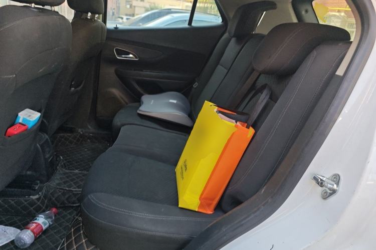 Used Buick Encore 2014 1.4T Automatic Two-Wheel Drive Urban Elite Model Left Rear Seat