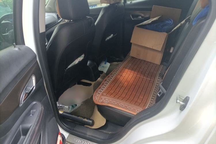 Used Buick Encore 2014 1.4T Manual Two-Wheel Drive Urban Sport Model Left Rear Seat