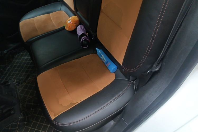 Used Buick Encore 2014 1.4T Manual Two-Wheel Drive Urban Sport Model Left Rear Seat