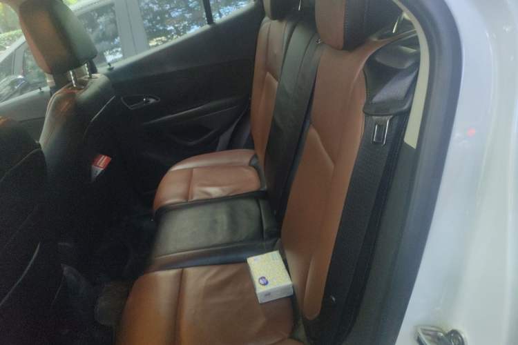 Used Buick Encore 2014 1.4T Automatic Two-Wheel Drive Urban Elite Model Left Rear Seat