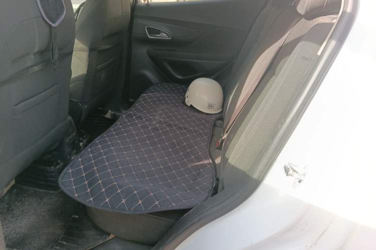Used Buick Encore 2014 1.4T Automatic Two-Wheel Drive Urban Elite Model Left Rear Seat