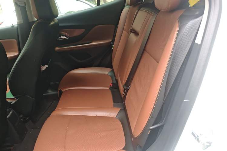 Used Buick Encore 2014 1.4T Automatic Two-Wheel Drive Urban Leading Model Left Rear Seat