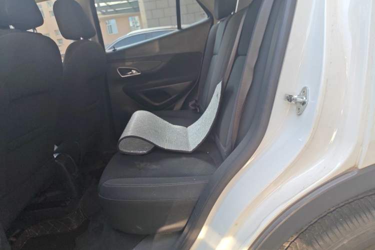Used Buick Encore 2014 1.4T Automatic Two-Wheel Drive Urban Elite Model Left Rear Seat