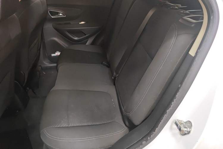 Used Buick Encore 2014 1.4T Automatic Two-Wheel Drive Urban Elite Model Left Rear Seat