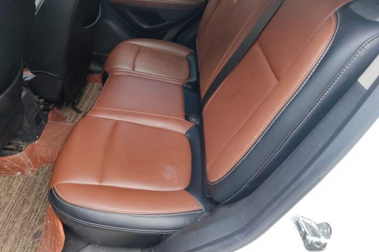 Used Buick Encore 2014 1.4T Automatic Two-Wheel Drive Urban Elite Model Left Rear Seat