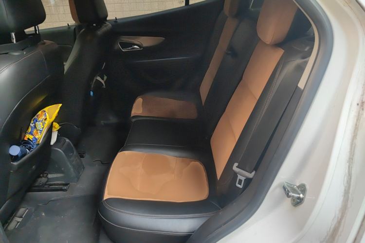 Used Buick Encore 2014 1.4T Automatic All-Wheel-Drive Flagship Edition Left Rear Seat