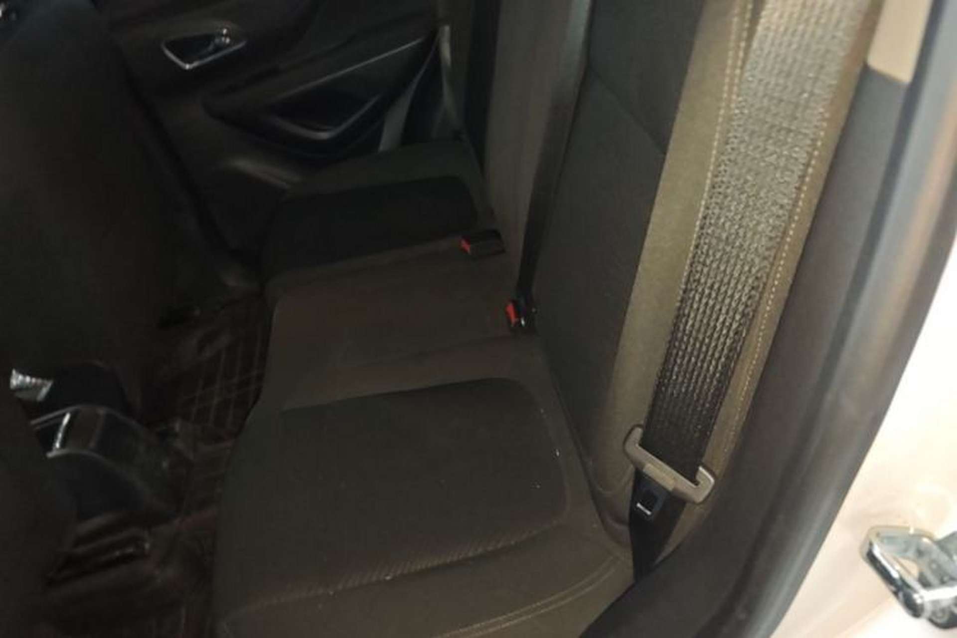 Used Buick Encore 2014 1.4T Automatic Two-Wheel Drive Urban Elite Model Left Rear Seat