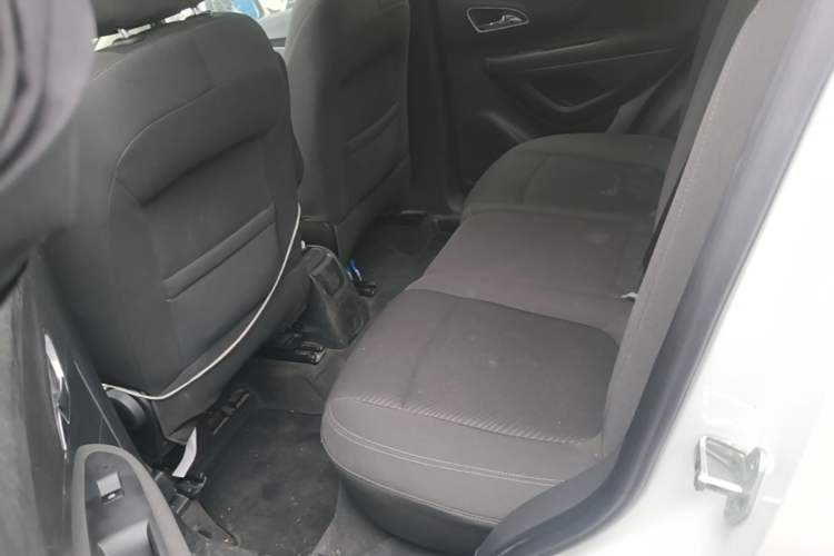 Used Buick Encore 2014 1.4T Automatic Two-Wheel Drive Urban Elite Model Left Rear Seat