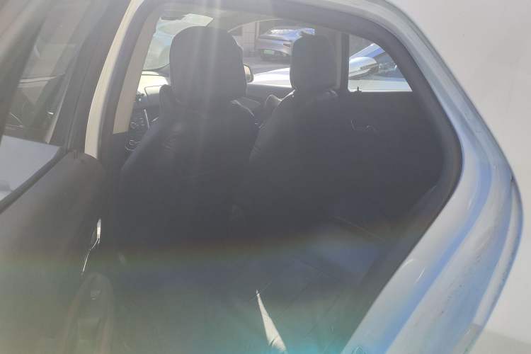 Used Buick Encore 2014 1.4T Manual Two-Wheel Drive Urban Advanced Model Left Rear Seat