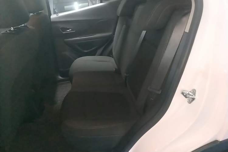 Used Buick Encore 2014 1.4T Automatic Two-Wheel Drive Urban Elite Model Left Rear Seat