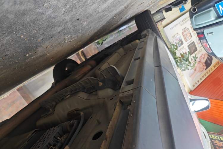 Used Buick Encore 2014 1.4T Automatic Two-Wheel Drive Urban Elite Model Left Side Sill