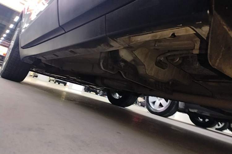 Used Buick Encore 2014 1.4T Automatic Two-Wheel Drive Urban Elite Model Left Side Sill