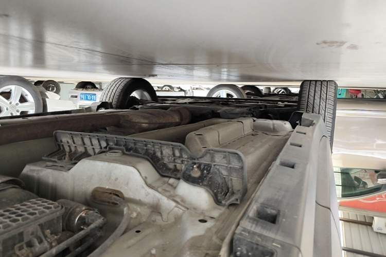 Used Buick Encore 2014 1.4T Automatic Two-Wheel Drive Urban Elite Model Left Side Sill