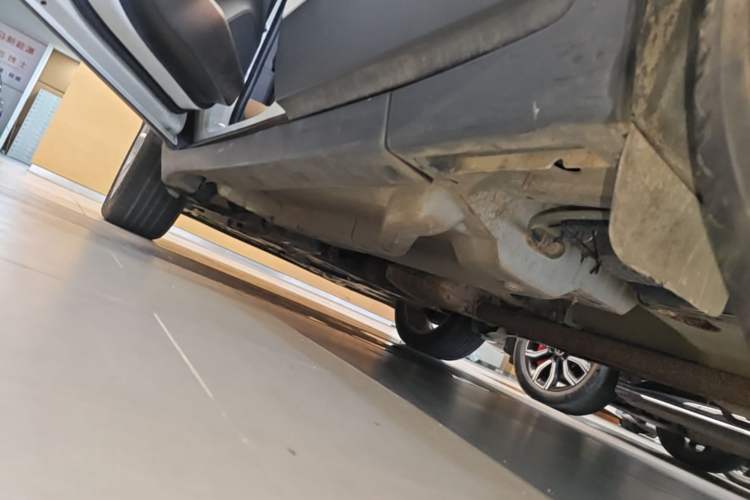 Used Buick Encore 2014 1.4T Automatic Two-Wheel Drive Urban Leading Model Left Side Sill