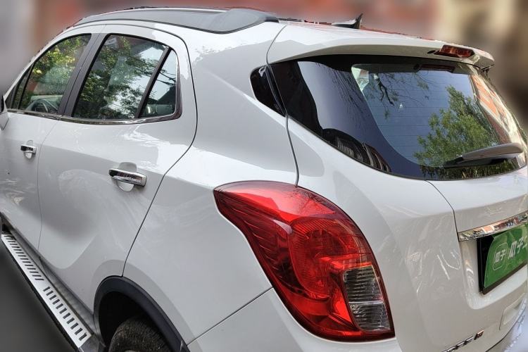 Used Buick Encore 2014 1.4T Automatic All-Wheel-Drive Flagship Edition Rear Left 45 Deg