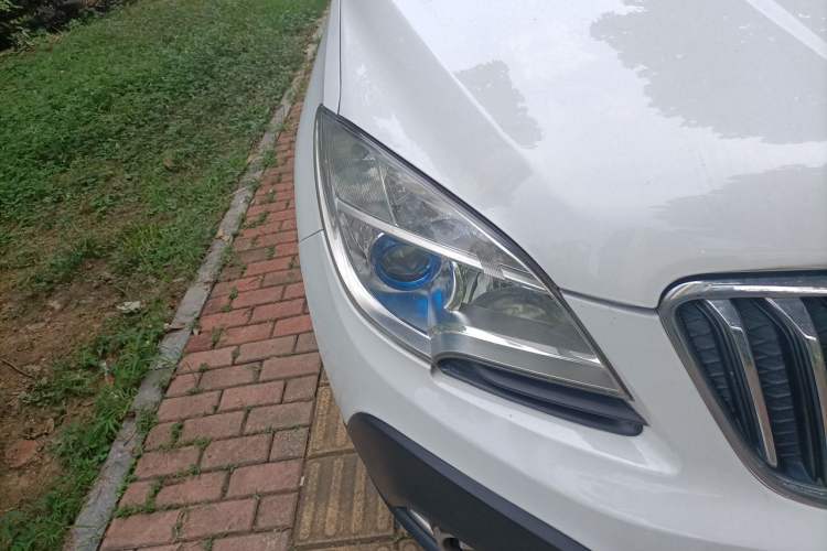 Used Buick Encore 2014 1.4T Manual Two-Wheel Drive Urban Sport Model Right Front Headlight