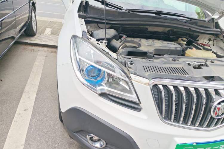 Used Buick Encore 2014 1.4T Automatic Two-Wheel Drive Urban Elite Model Right Front Headlight