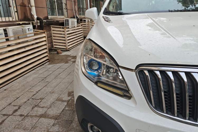 Used Buick Encore 2014 1.4T Automatic Two-Wheel Drive Urban Elite Model Right Front Headlight