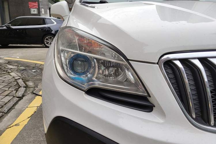 Used Buick Encore 2014 1.4T Automatic Two-Wheel Drive Urban Leading Model Right Front Headlight