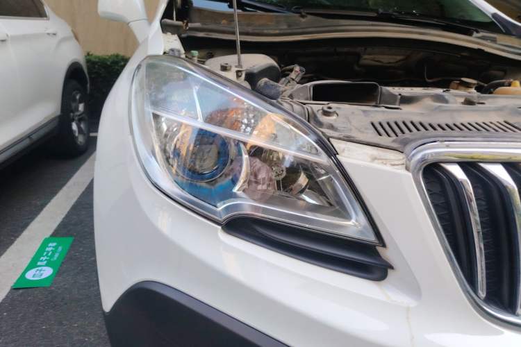 Used Buick Encore 2014 1.4T Automatic Two-Wheel Drive Urban Elite Model Right Front Headlight