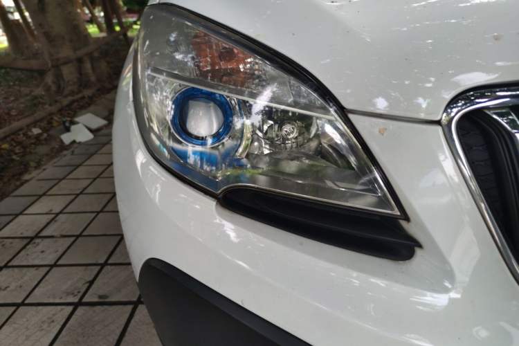 Used Buick Encore 2014 1.4T Automatic Two-Wheel Drive Urban Elite Model Right Front Headlight