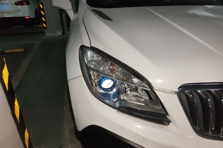 Used Buick Encore 2014 1.4T Automatic Two-Wheel Drive Urban Elite Model Right Front Headlight