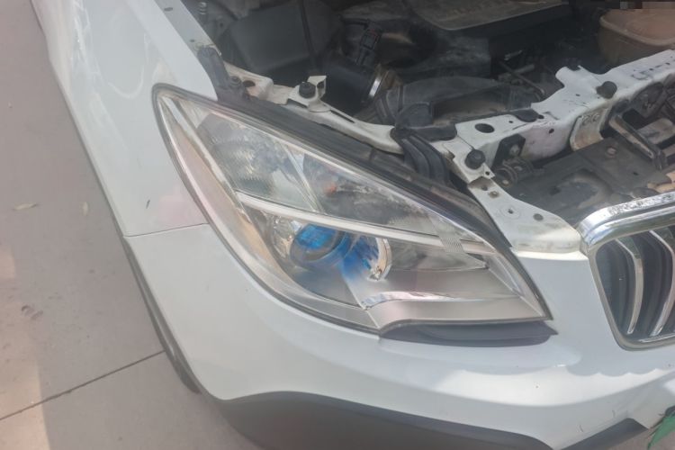 Used Buick Encore 2014 1.4T Automatic Two-Wheel Drive Urban Elite Model Right Front Headlight