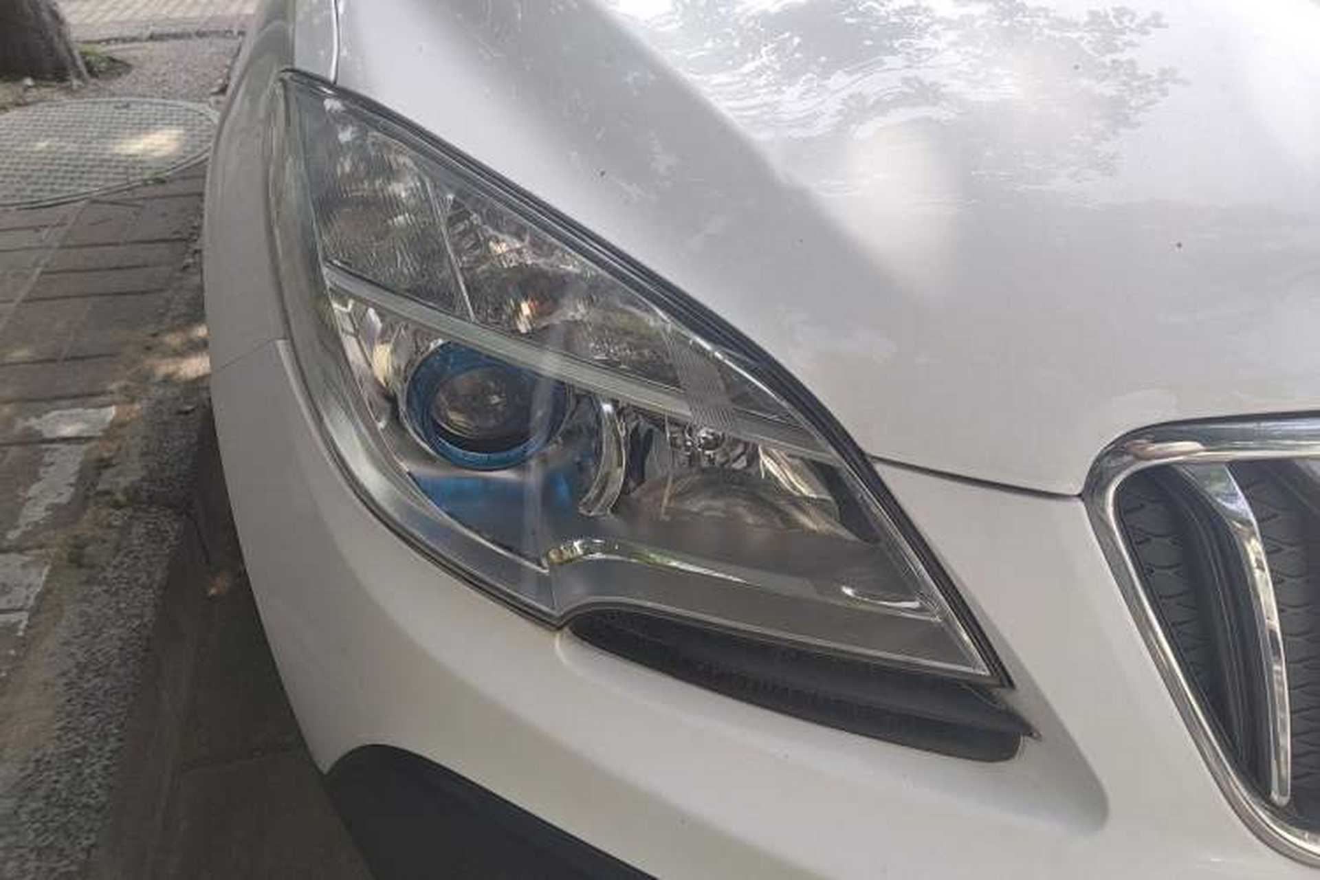 Used Buick Encore 2014 1.4T Automatic Two-Wheel Drive Urban Elite Model Right Front Headlight