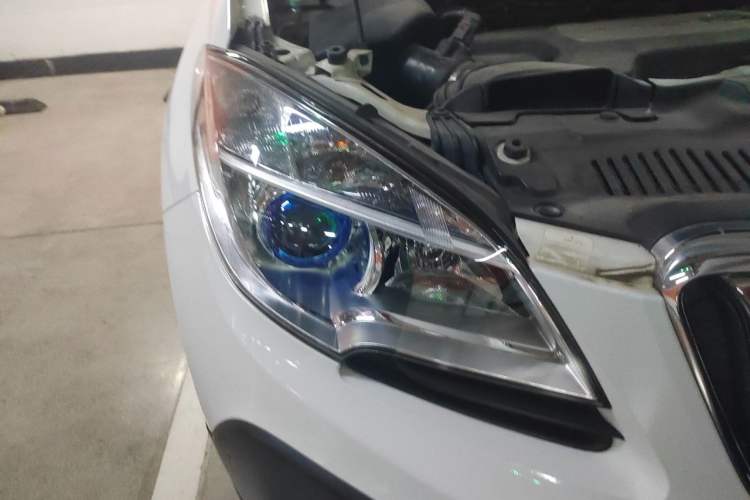Used Buick Encore 2014 1.4T Automatic Two-Wheel Drive Urban Leading Model Right Front Headlight
