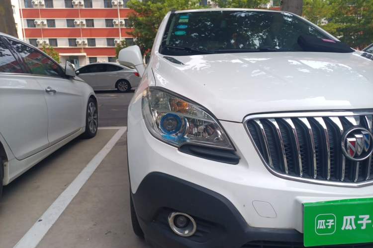Used Buick Encore 2014 1.4T Manual Two-Wheel Drive Urban Advanced Model Right Front Headlight