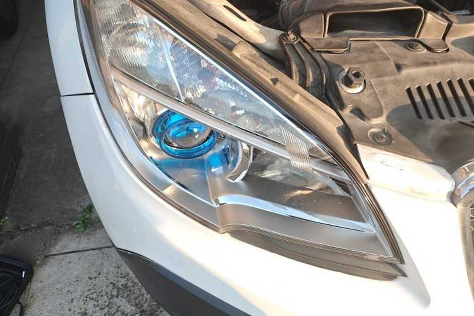 Used Buick Encore 2014 1.4T Automatic Two-Wheel Drive Urban Elite Model Right Front Headlight