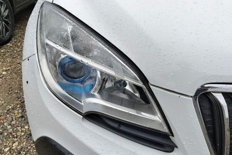 Used Buick Encore 2014 1.4T Automatic Two-Wheel Drive Urban Leading Model Right Front Headlight