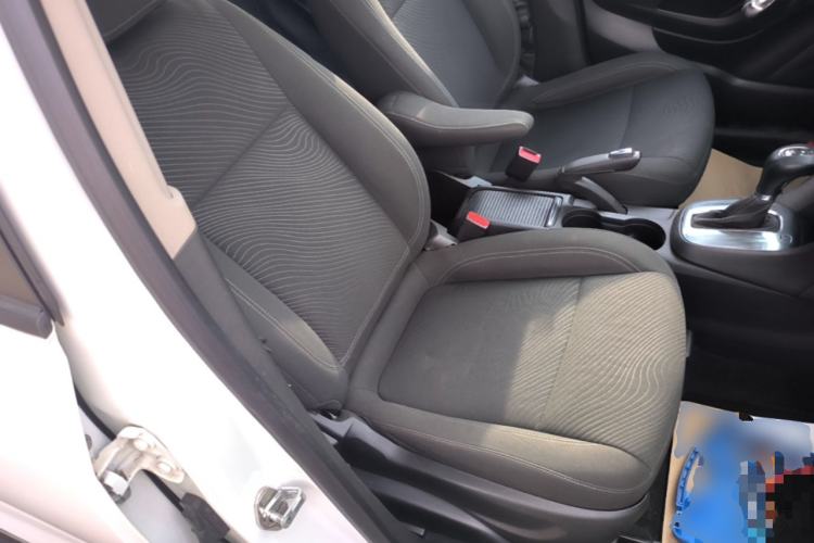 Used Buick Encore 2014 1.4T Automatic Two-Wheel Drive Urban Elite Model Right Front Seat