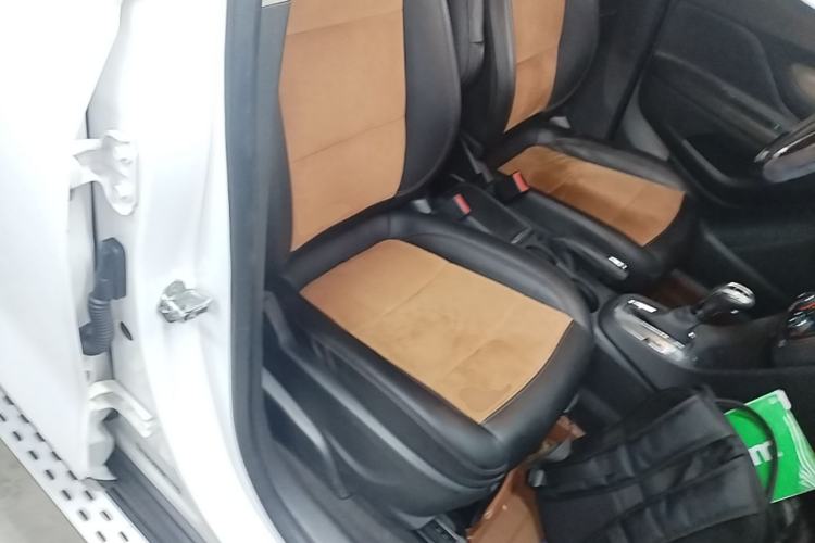 Used Buick Encore 2014 1.4T Automatic Two-Wheel Drive Urban Leading Model Right Front Seat