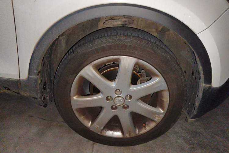 Used Buick Encore 2014 1.4T Automatic Two-Wheel Drive Urban Leading Model Right Front Wheel Hub