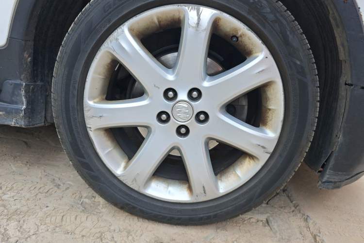 Used Buick Encore 2014 1.4T Automatic Two-Wheel Drive Urban Elite Model Right Front Wheel Hub