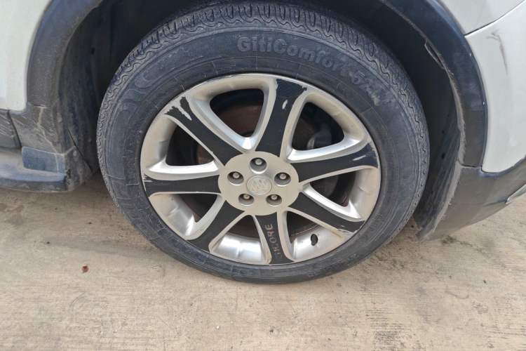 Used Buick Encore 2014 1.4T Automatic Two-Wheel Drive Urban Elite Model Right Front Wheel Hub