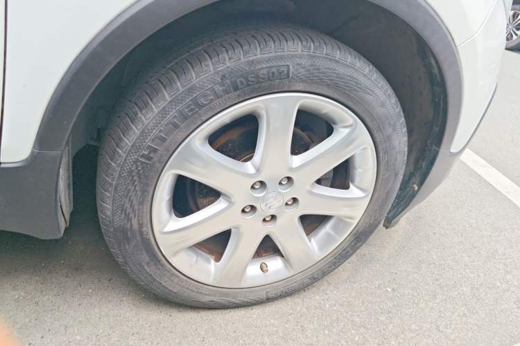 Used Buick Encore 2014 1.4T Automatic Two-Wheel Drive Urban Elite Model Right Front Wheel Hub