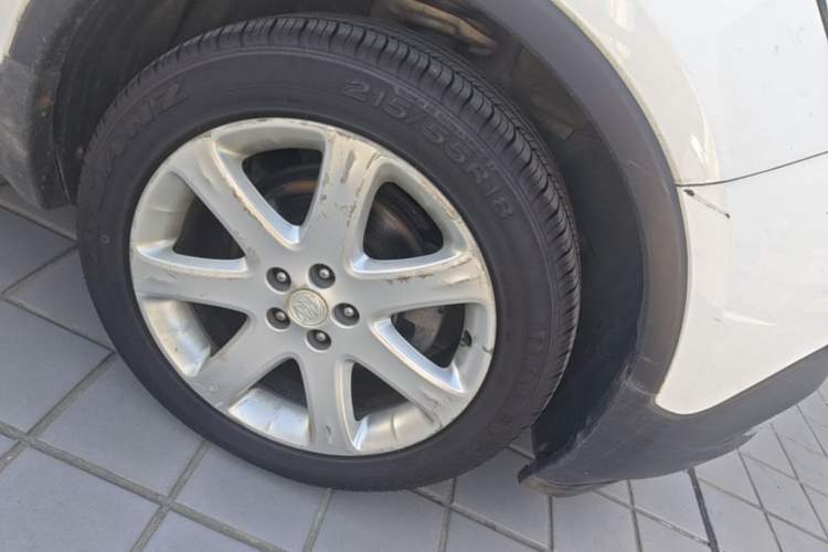 Used Buick Encore 2014 1.4T Automatic Two-Wheel Drive Urban Elite Model Right Front Wheel Hub